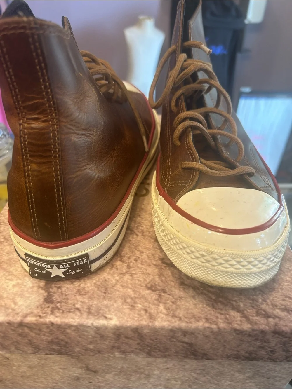 Men's Brown Leather Chukka Boots with Contrast Trim